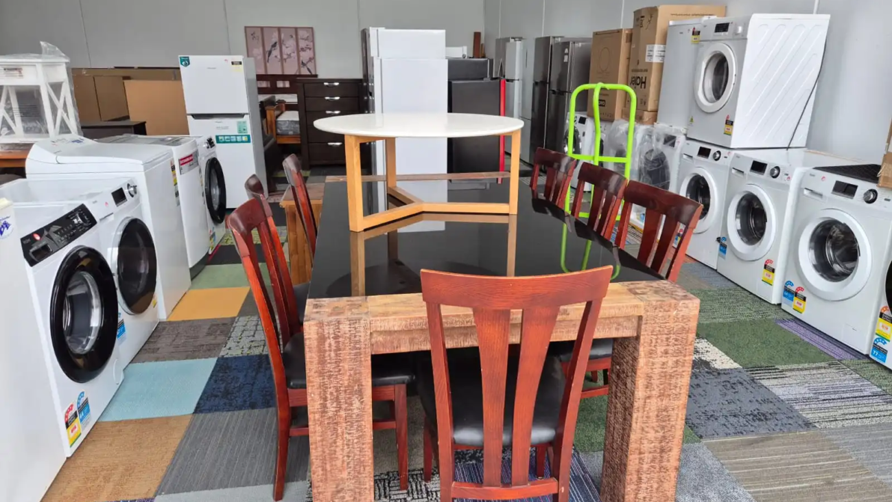 Furniture Accessories of Used Like New Items