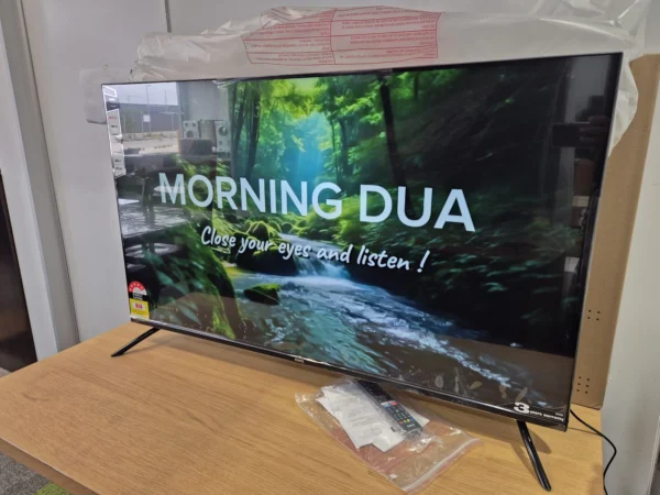 brand new CHiQ 50” Smart TV