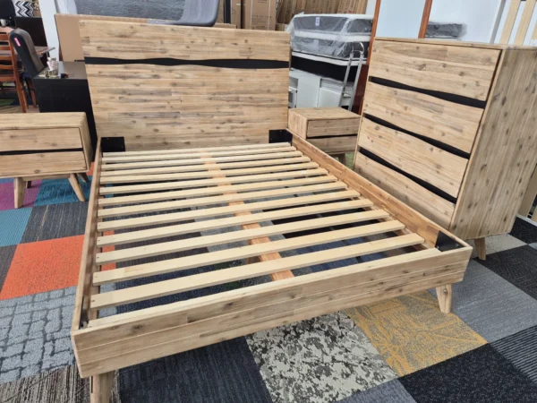 Queen Bed Set