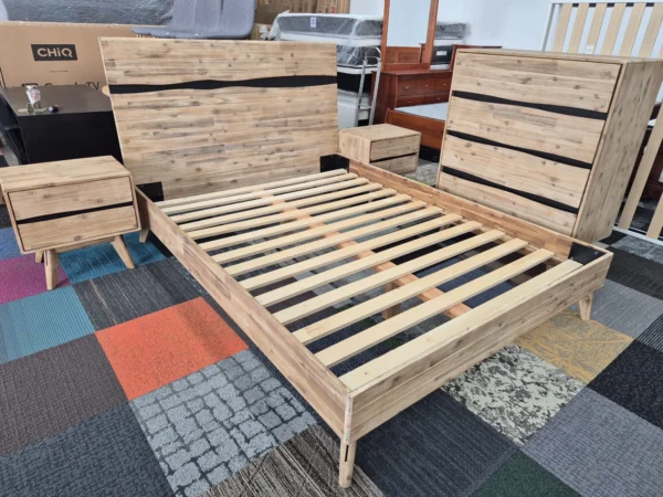 stylish Queen Bed Set
