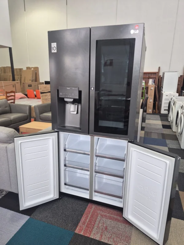 LG Fridge like new
