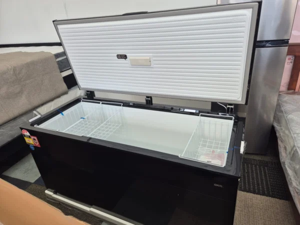 CHiQ 500L Hybrid Chest Freezer new