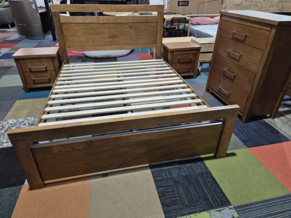 Queen Bed Set