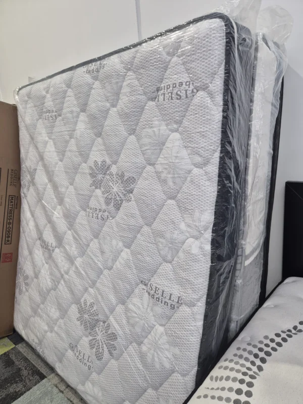 Brand New King Size Firm Mattress 28cm Thick