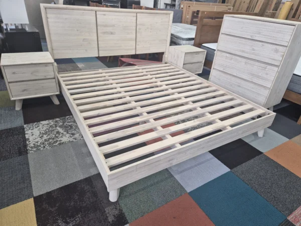 Modern King Bed Set like new