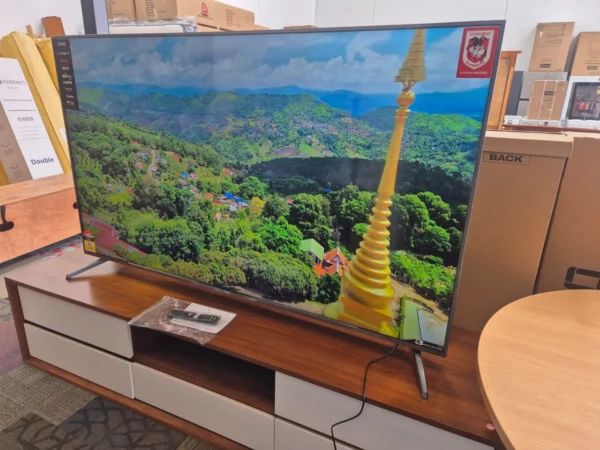 CHiQ 75-Inch 4K Ultra HD Smart TV brand new