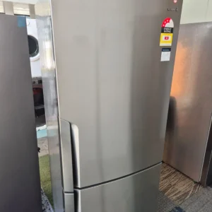 Westinghouse 454L Fridge – Used Like New