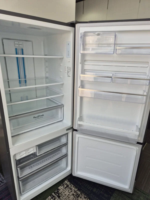 Westinghouse 454L Fridge