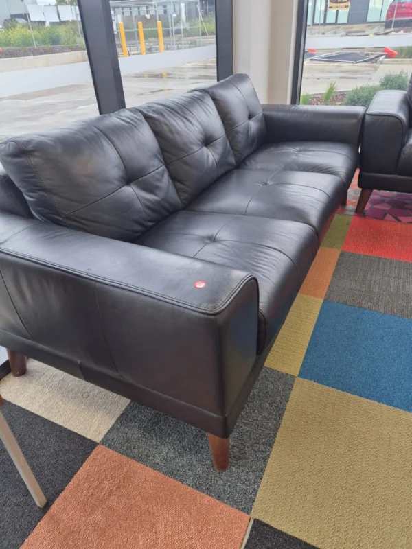 Leather couches 3+2 seater black
