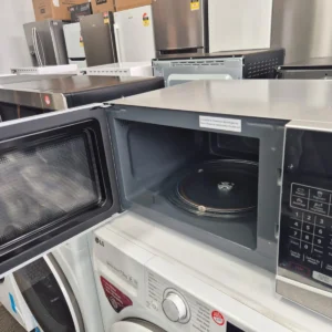 Microwave Oven - Used Like New
