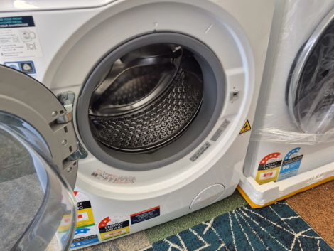 Electrolux Washer Dryer Combo 7.5kg / 4.5kg Used Like New