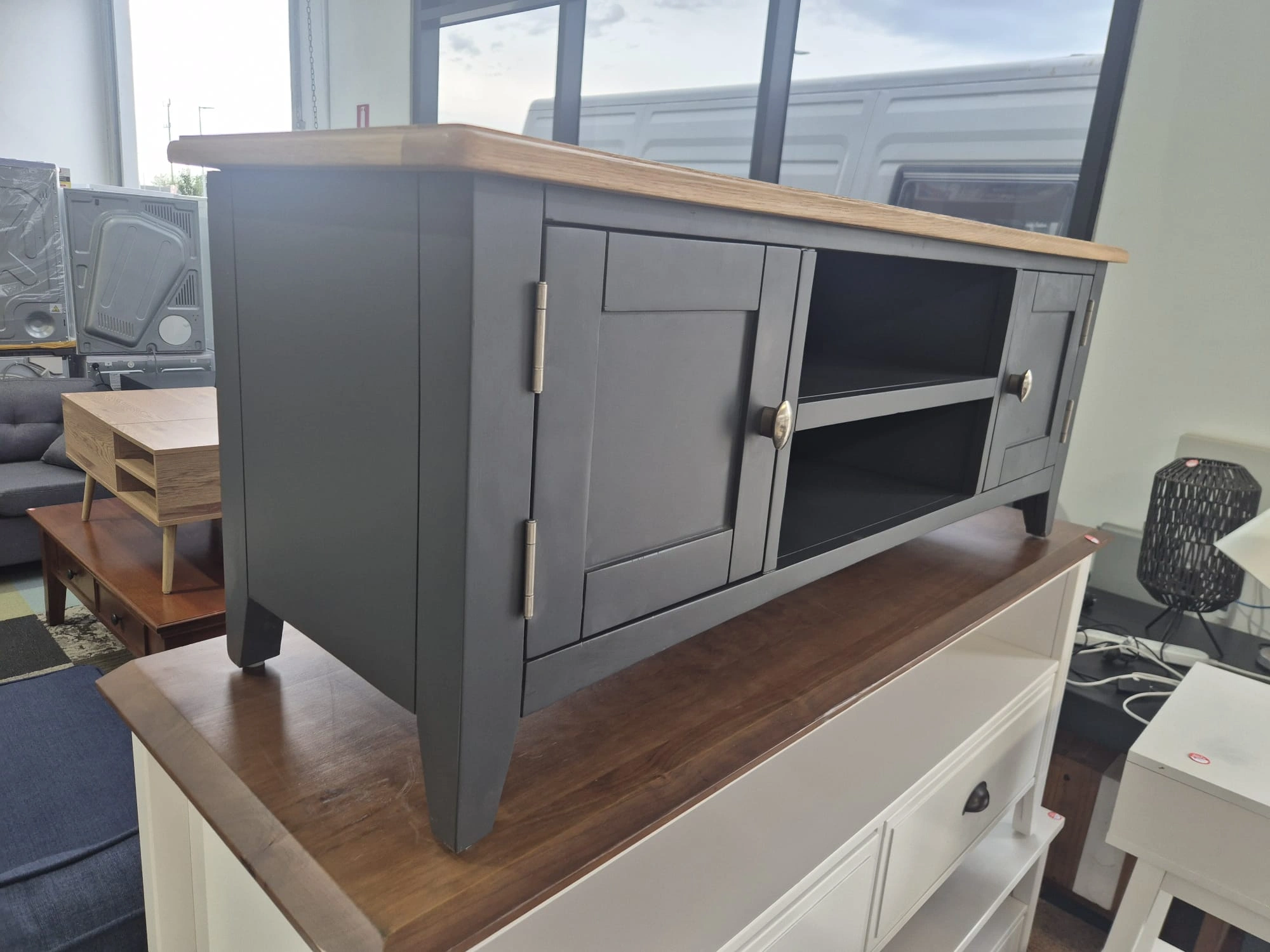 TV Unit Used Like New Modernand