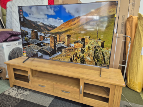 CHiQ 75 inch QLED Smart TV  Brand New Special Offer