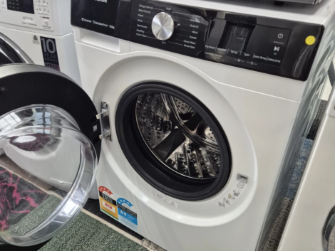Hisense 7.5kg Washing Machine Like New Condition