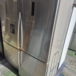 Hisense 435L Fridge Like New Condition