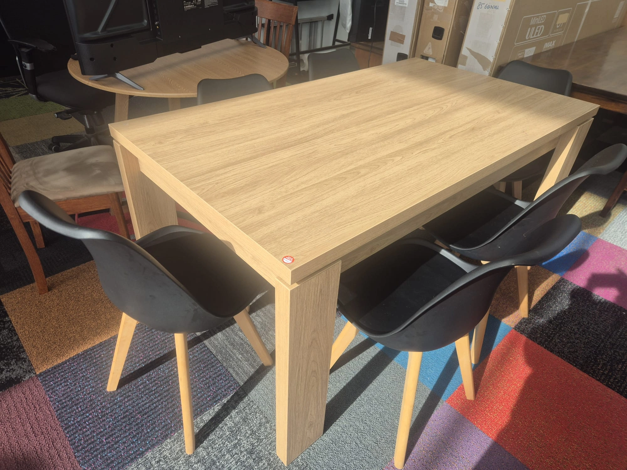 6 Seater Dining Suite Used Like New