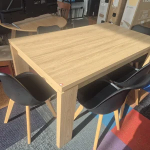 6 Seater Dining Suite Like New
