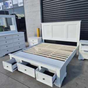 White King Bedroom Suite Used Like New