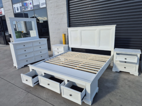 White King Bedroom Suite Used Like New