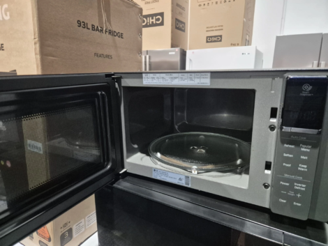 LG Smart Inverter Microwave Like New