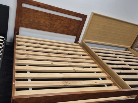 Premium Queen Size Bed Used Like New