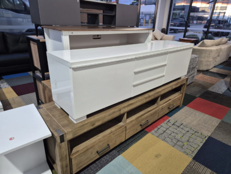 Contemporary White TV Unit – Used Like New
