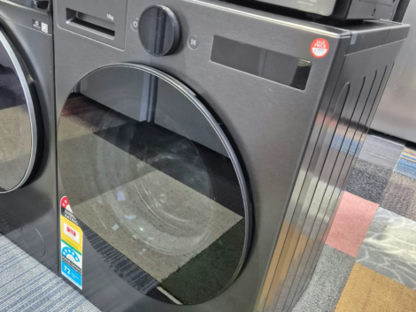 LG 10kg Front Load Washing Machine Black Used Like New